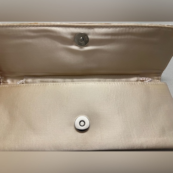 La Regale Beaded convertible clutch/crossbody, same or next day shipping - Picture 4 of 4